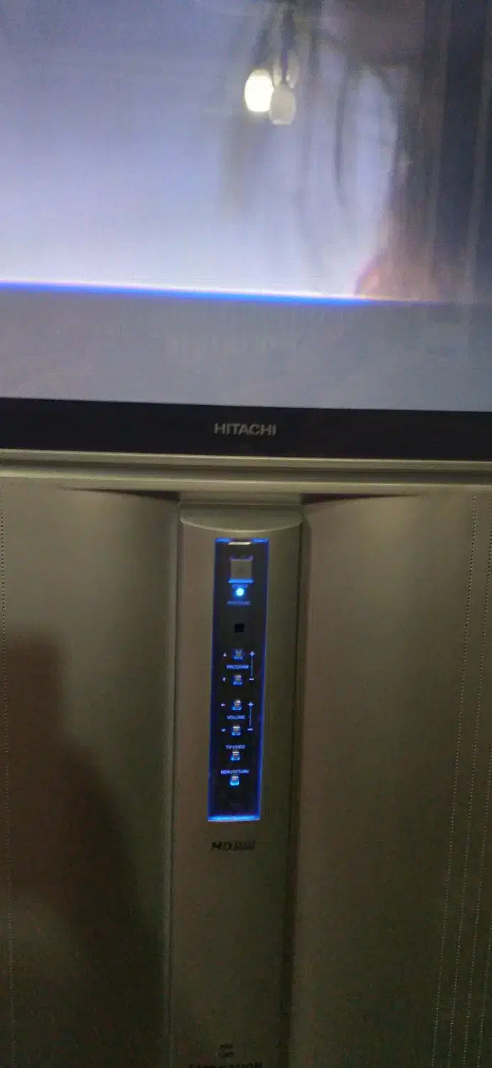 تلوزیون کاملا سالم باقیمت مناسب|تلویزیون و پروژکتور|رضوانشهر, |دیوار