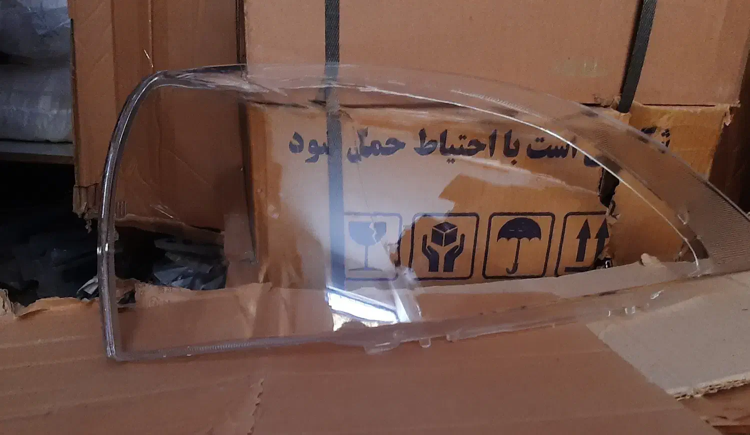 طلق چراغ جلو انواع خودروهای ایرانی|قطعات یدکی و لوازم جانبی|رشت, نیروی دریایی|دیوار