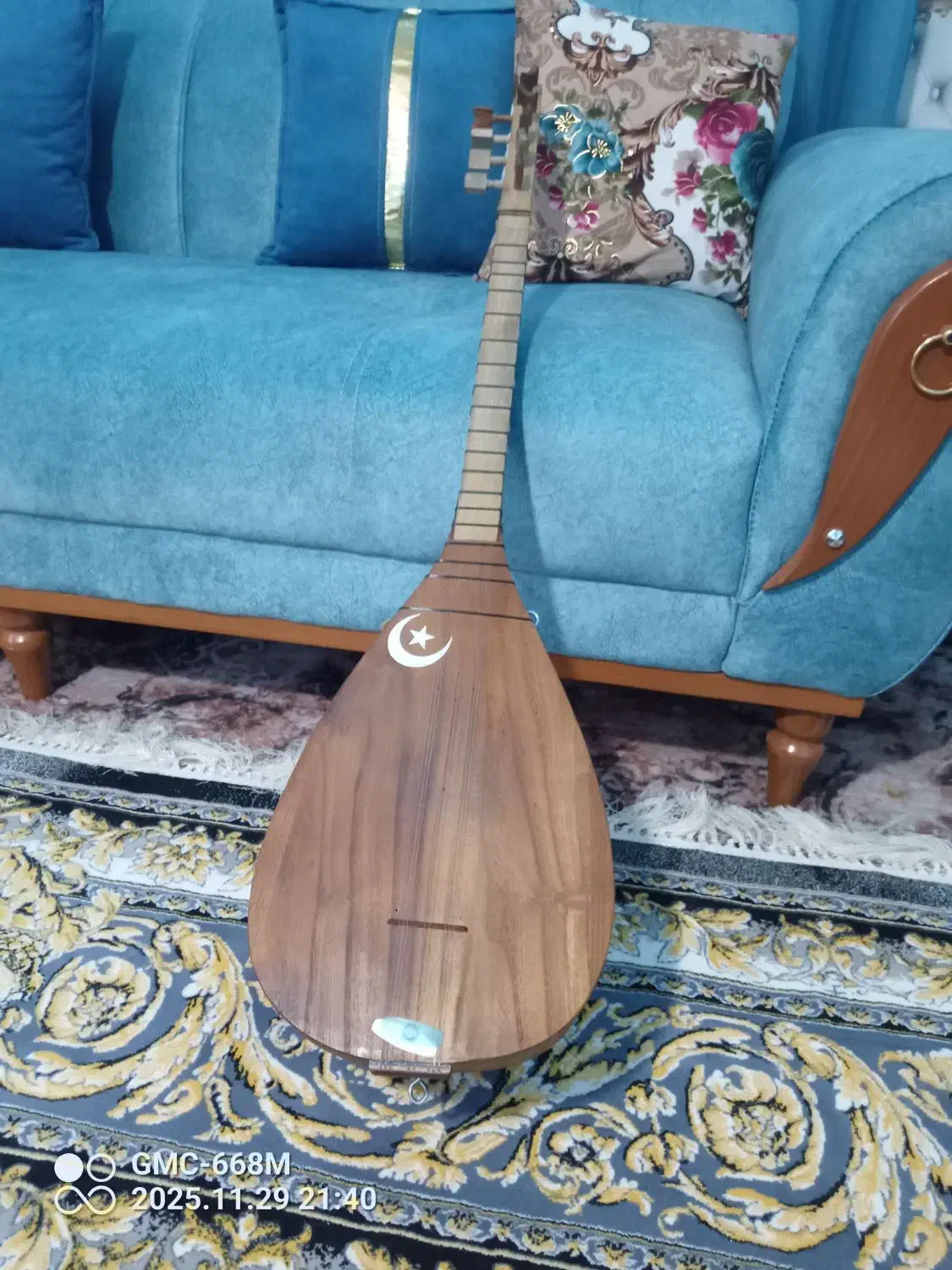 ساز قوپوز|سازهای سنتی|مشگین شهر, |دیوار