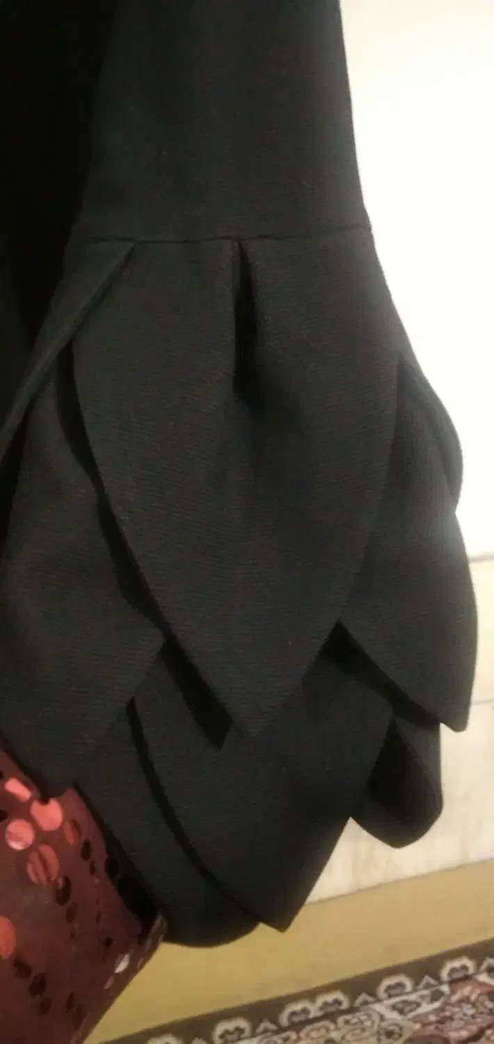 مانتو|لباس|نیشابور, میدون بار|دیوار