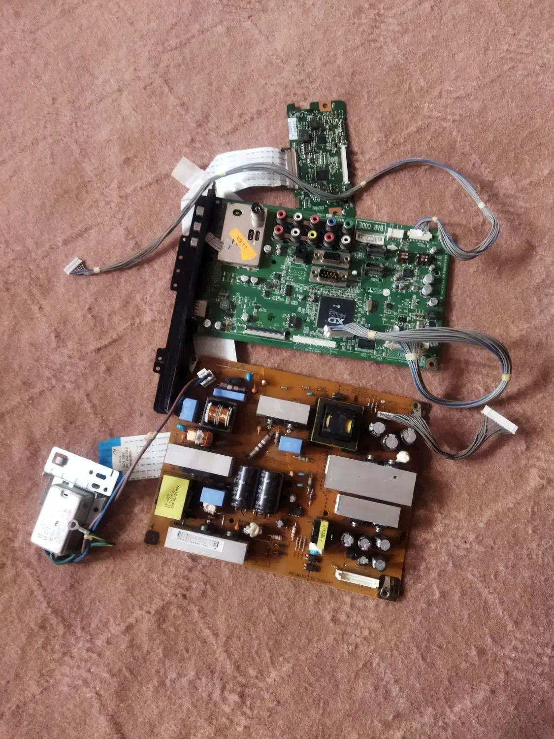 قطعات تلوزیون ال جی (همه چی سالم)|تلویزیون و پروژکتور|مشگین شهر, |دیوار