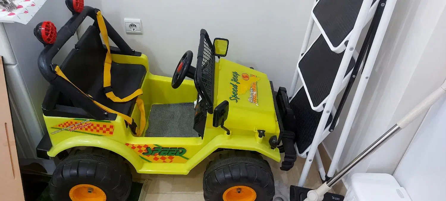 ماشین شارژی|اسباب‌بازی بچه|ارومیه, |دیوار