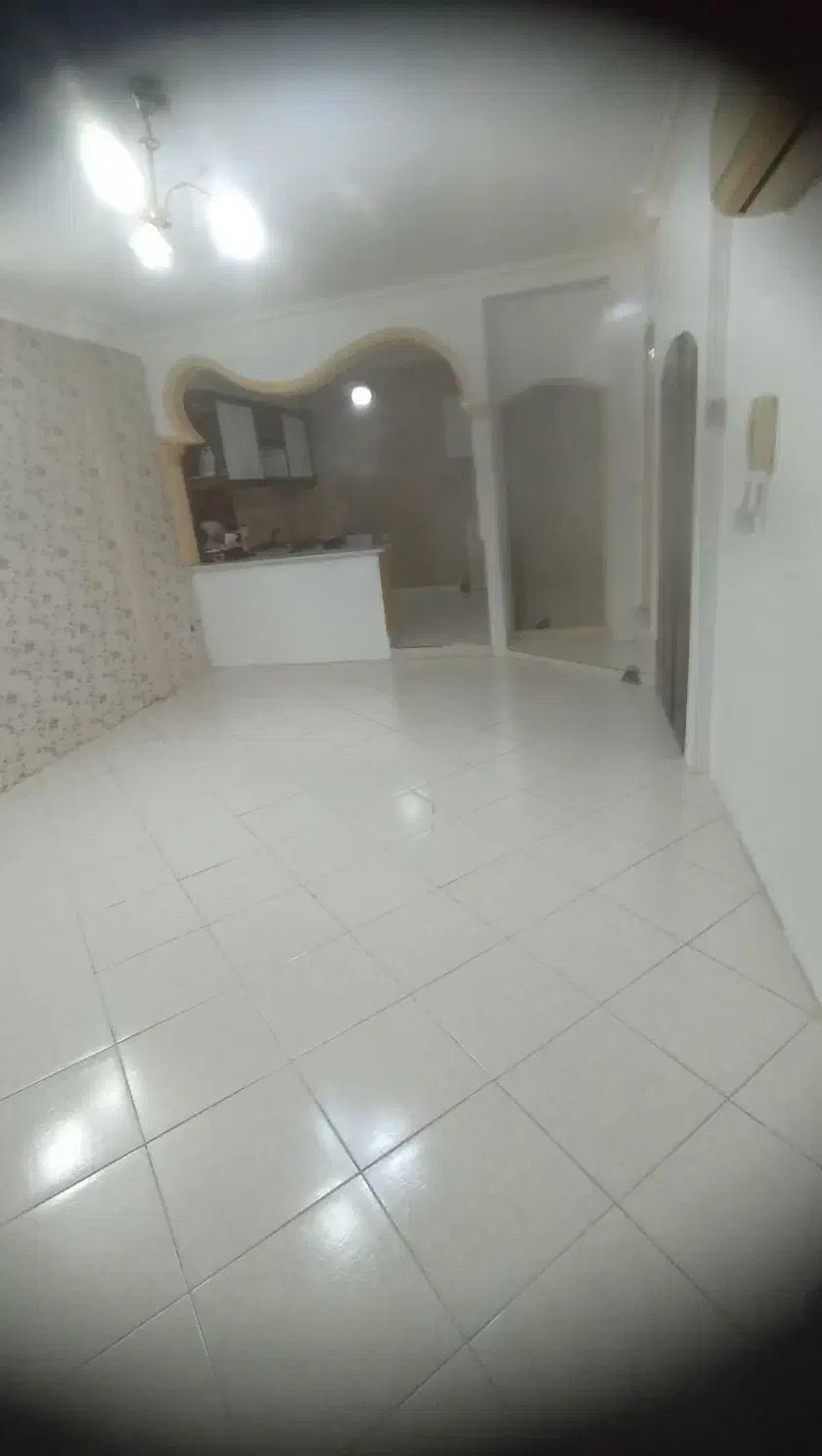 آپارتمان فروشی طبقه اول هاشیه خیابان قائم سیدی|فروش آپارتمان|مشهد, کوی ولیعصر|دیوار