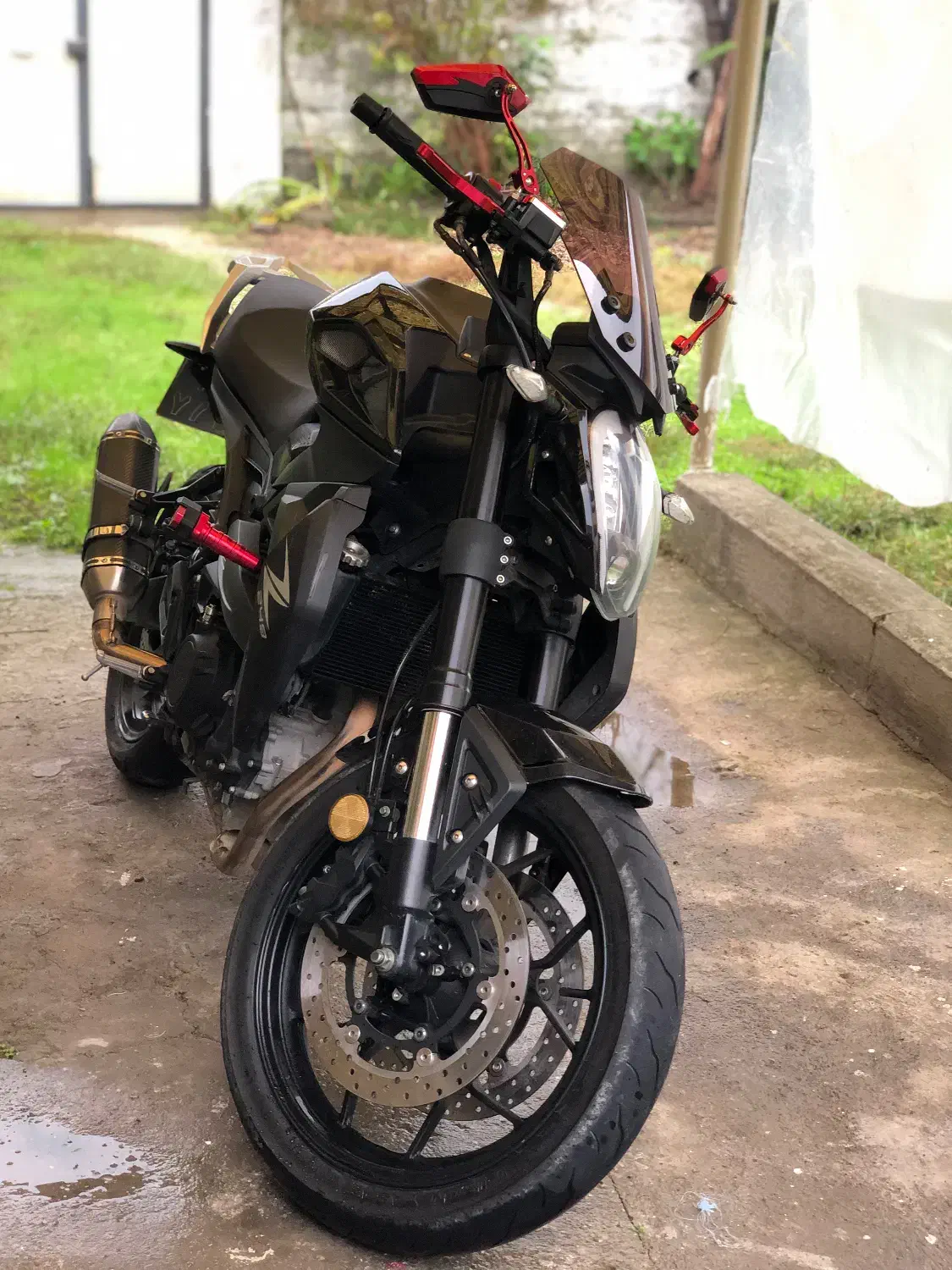 موتور|موتورسیکلت|آستارا, |دیوار