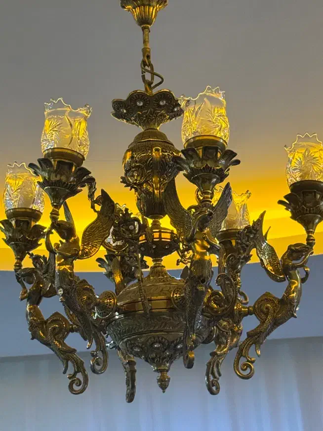 لوستر برنز ۶ شاخه طرح فرشته|لوستر و چراغ آویز|فردیس, دهکده|دیوار