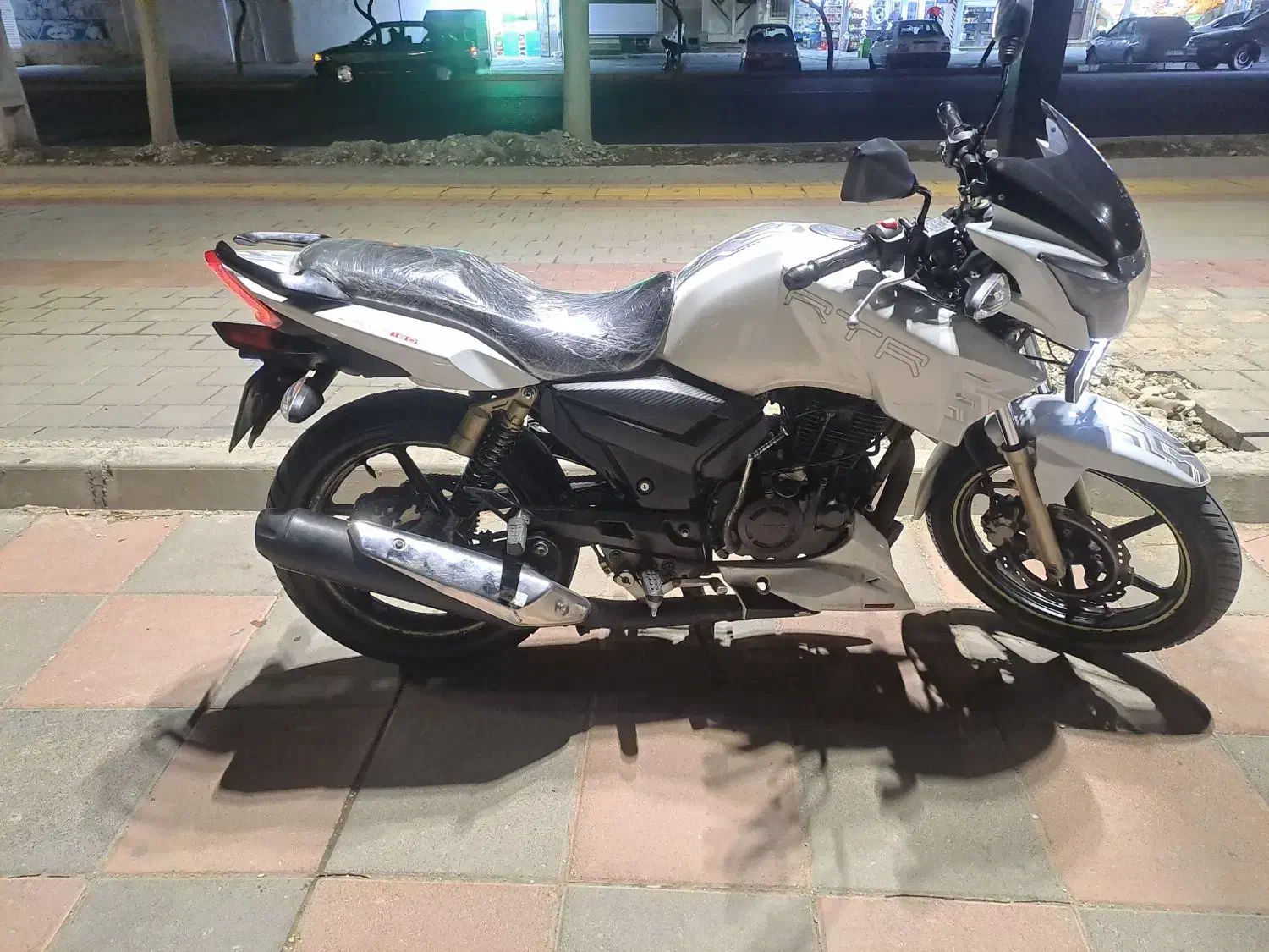 اپاچی ۱۸۰|موتورسیکلت|فردیس, شهرک راه آهن|دیوار