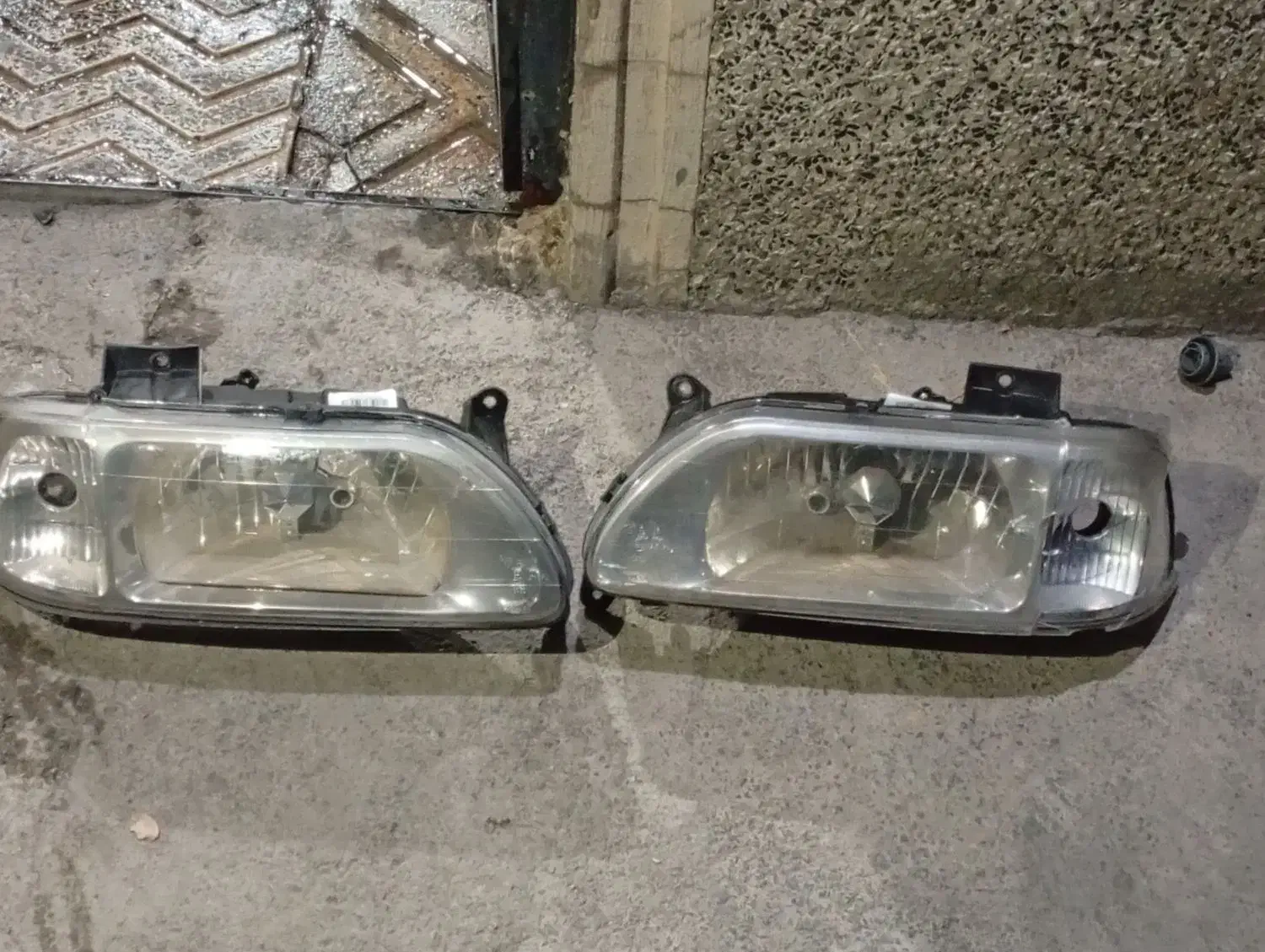 چراغ جلو عقب پراید|قطعات یدکی و لوازم جانبی|فردیس, شهرک شهید حسینی|دیوار