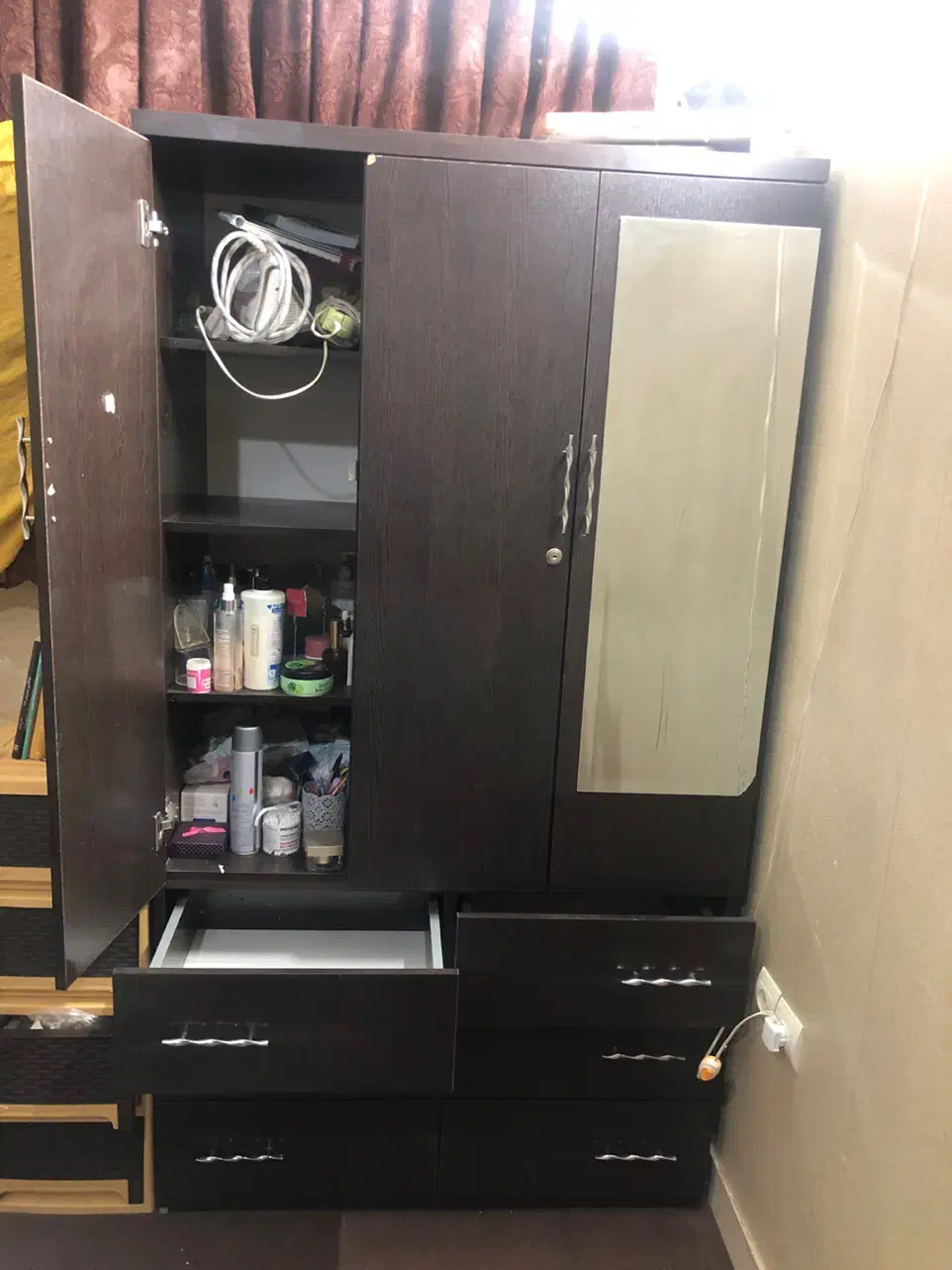 کمد لباس|جاکفشی، کمد، دراور|اندیشه, اندیشه فاز ۱|دیوار