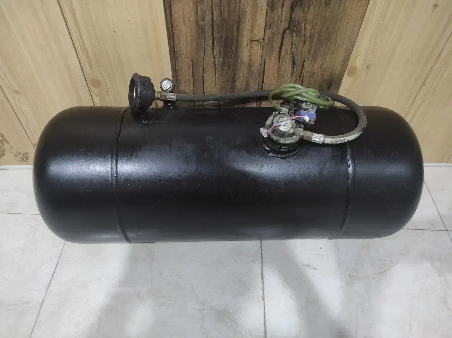 کپسول گاز ال پی جی بزرگ مخصوص پژو|قطعات یدکی و لوازم جانبی|اصفهان, فروردین|دیوار