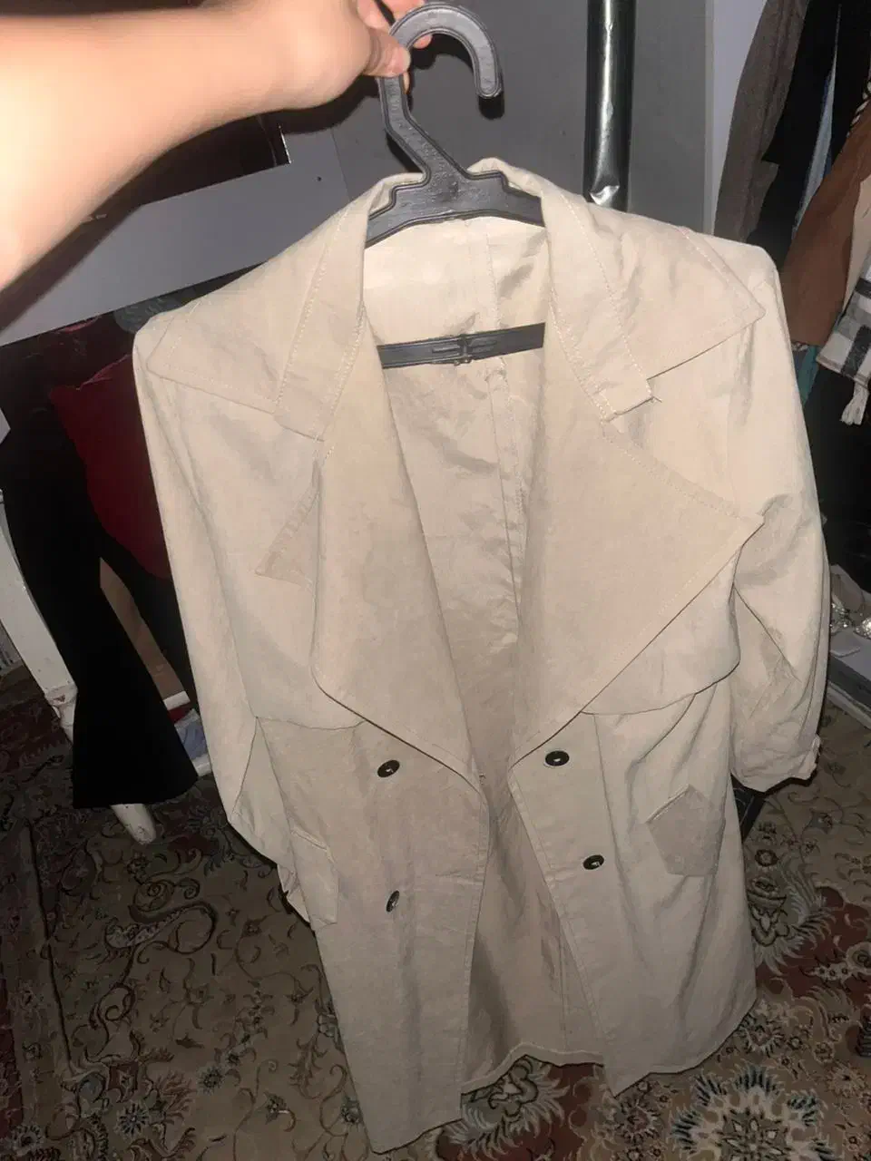 بارانی بلند|لباس|فیرورق, |دیوار