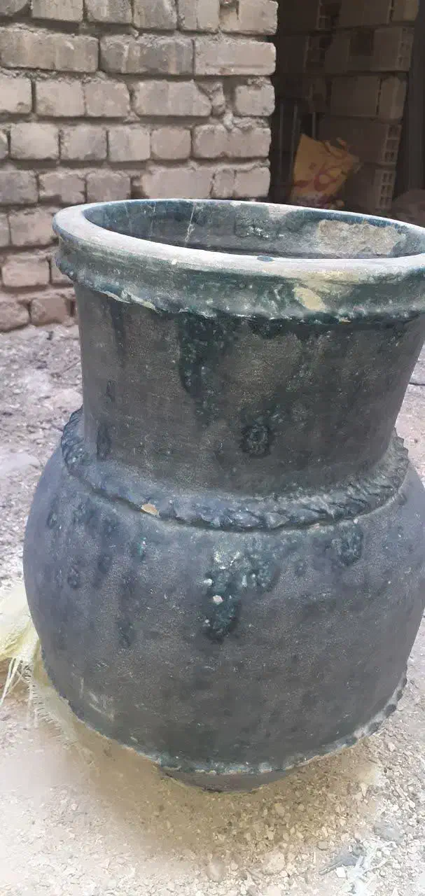 خمره قدمتدار|کلکسیون اشیاء عتیقه|اصفهان, جلالیه|دیوار