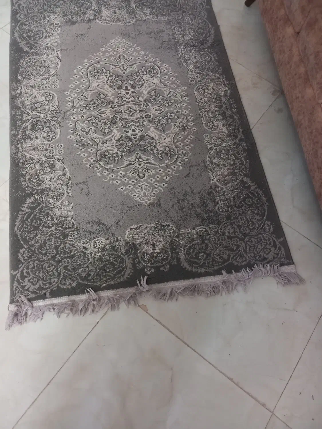 قالیچه یک دریک ونیم ودوعددپادری شبیه ب هم|فرش|خاوران, |دیوار