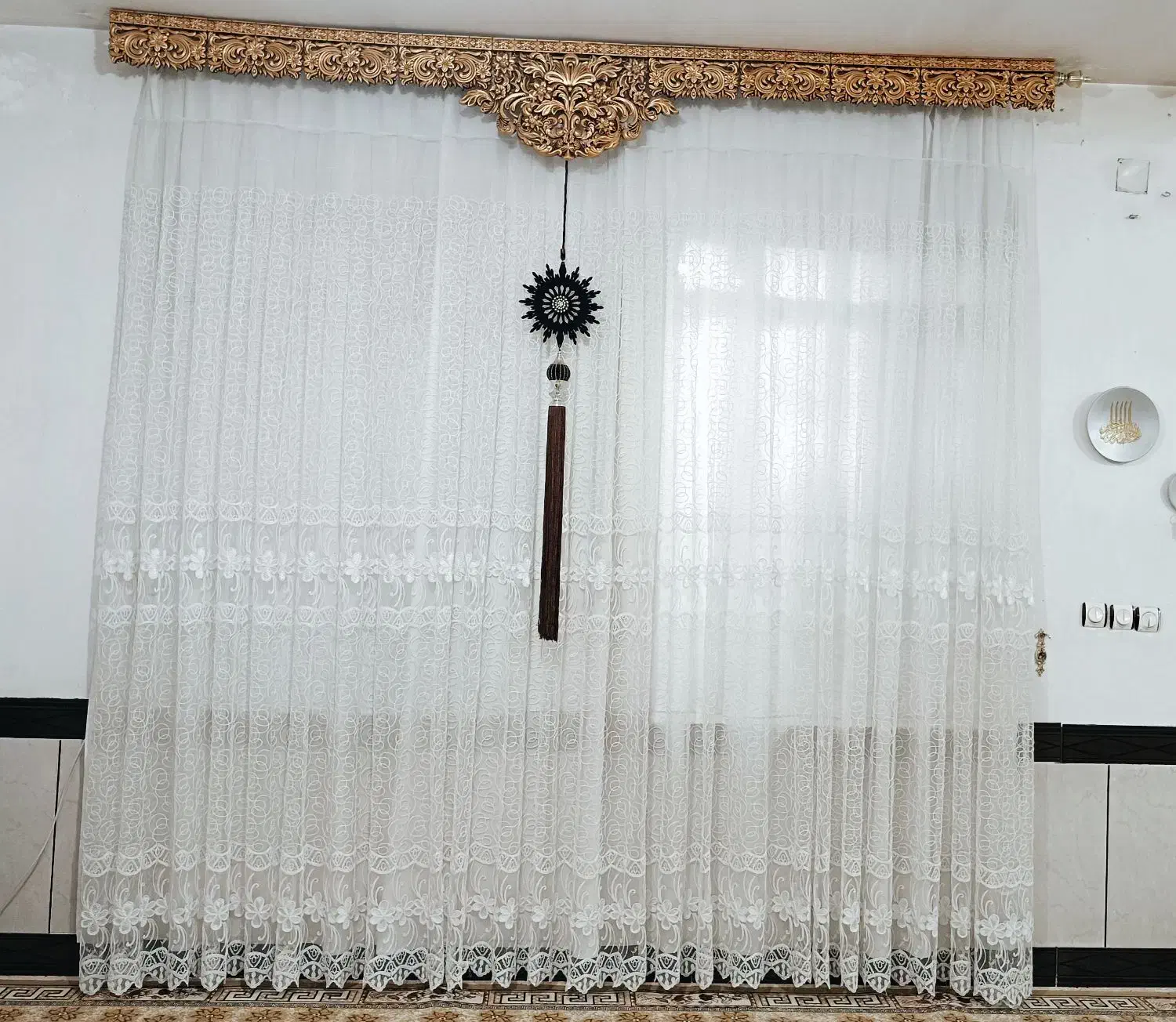 پرده برجسته گل دار سالم و نو|پرده، رانر، رومیزی|خرمآباد, |دیوار