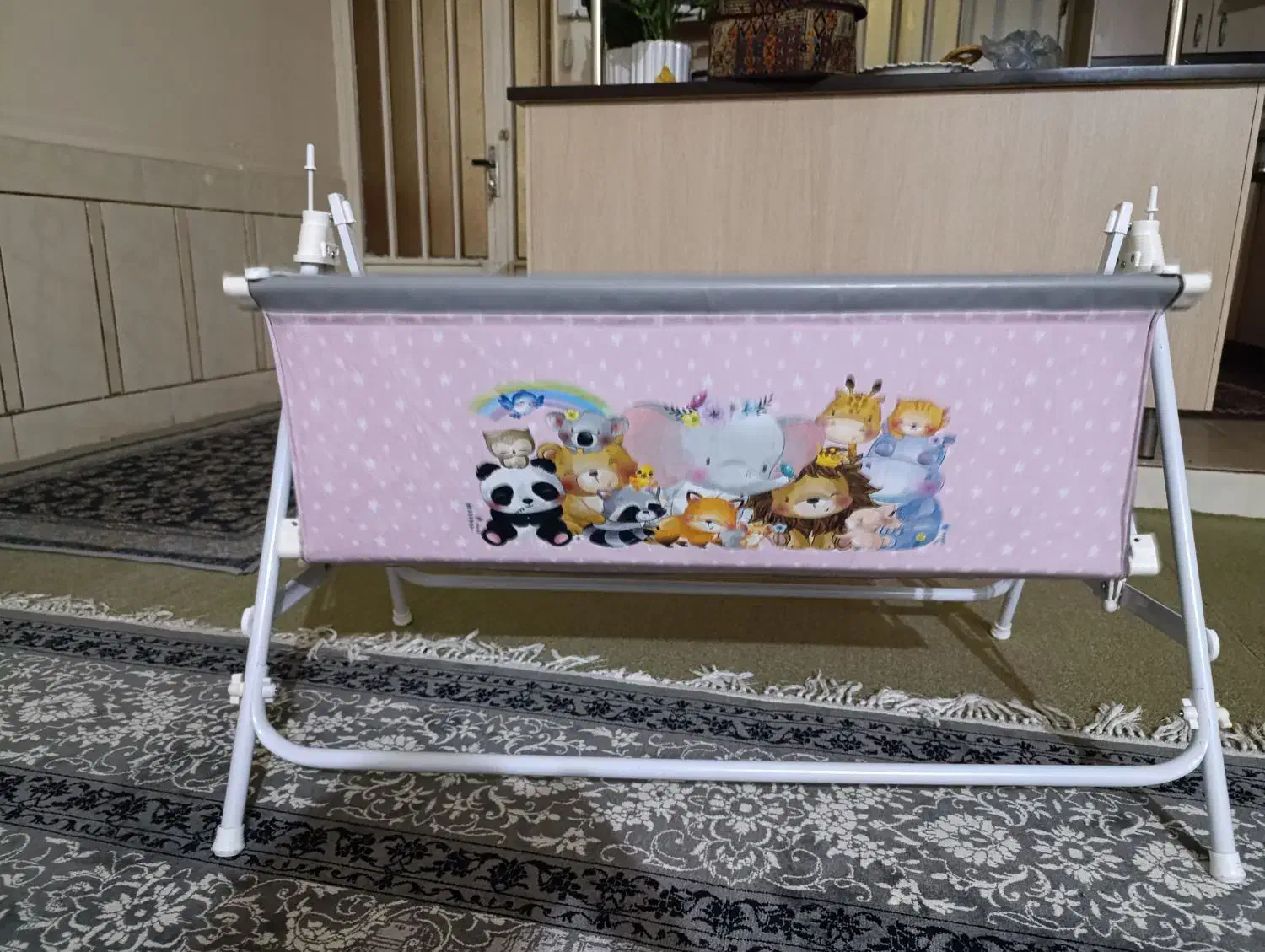 گهواره نوزاد شادی|تخت و صندلی بچه|رامهرمز, |دیوار