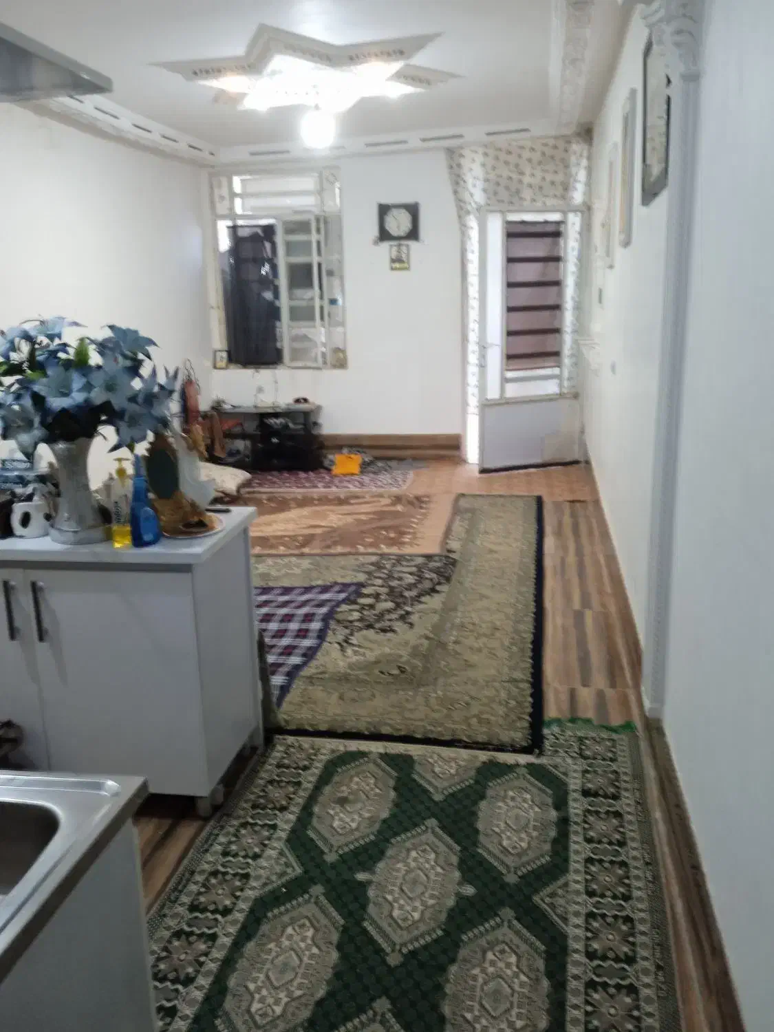 اتاق۱۲ متری جهت انبار در کرونی|اجارهٔ مغازه و غرفه|شیراز, کرونی(خاتونک)|دیوار