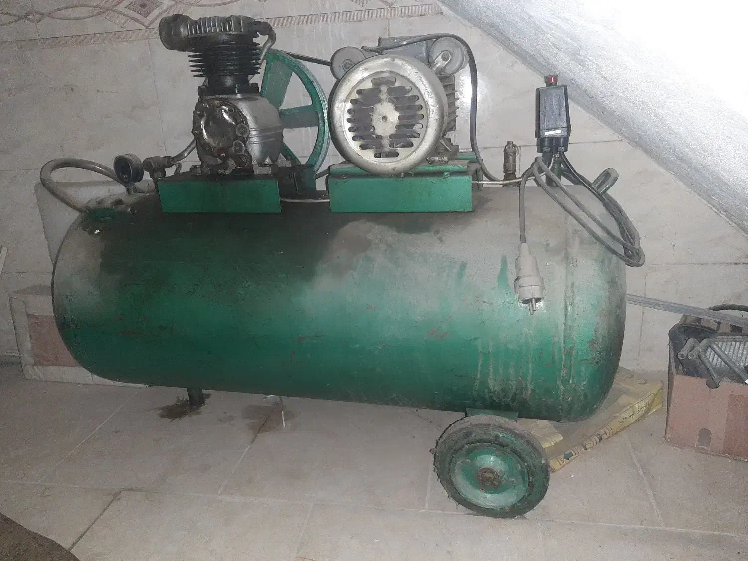 پمپ باد|ابزارآلات|بندر ترکمن, |دیوار