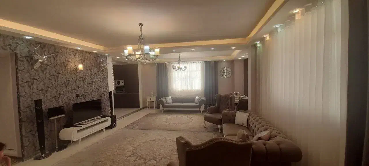مبل ۸ نفره چستر، میز ناهارخوری ۶ نفره|مبلمان خانگی و میز عسلی|هشتگرد, شهرک مهستان ۱|دیوار