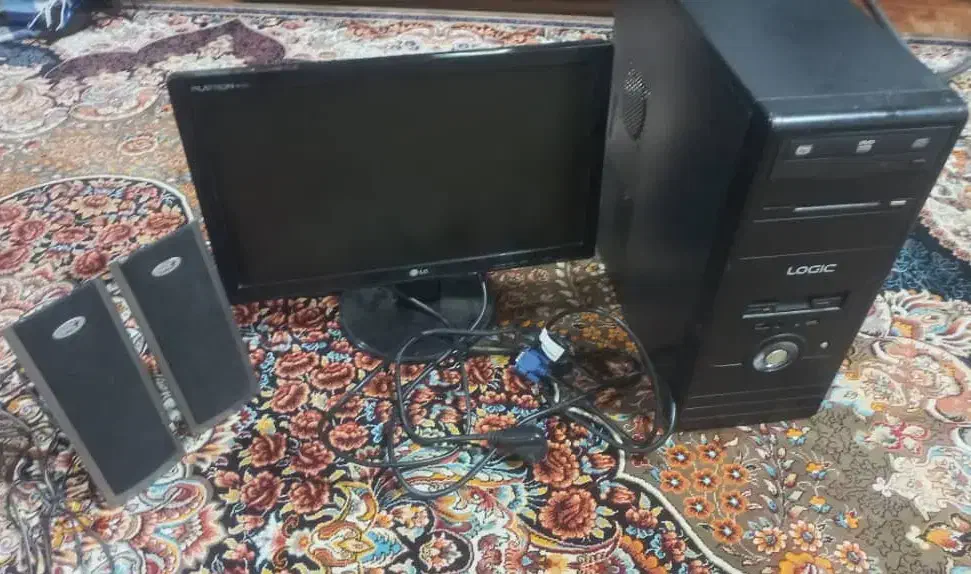 کیس کامپیوتر به همراه مانیتور و اسپیکر|رایانه رومیزی|رشت, سلیمانداراب|دیوار