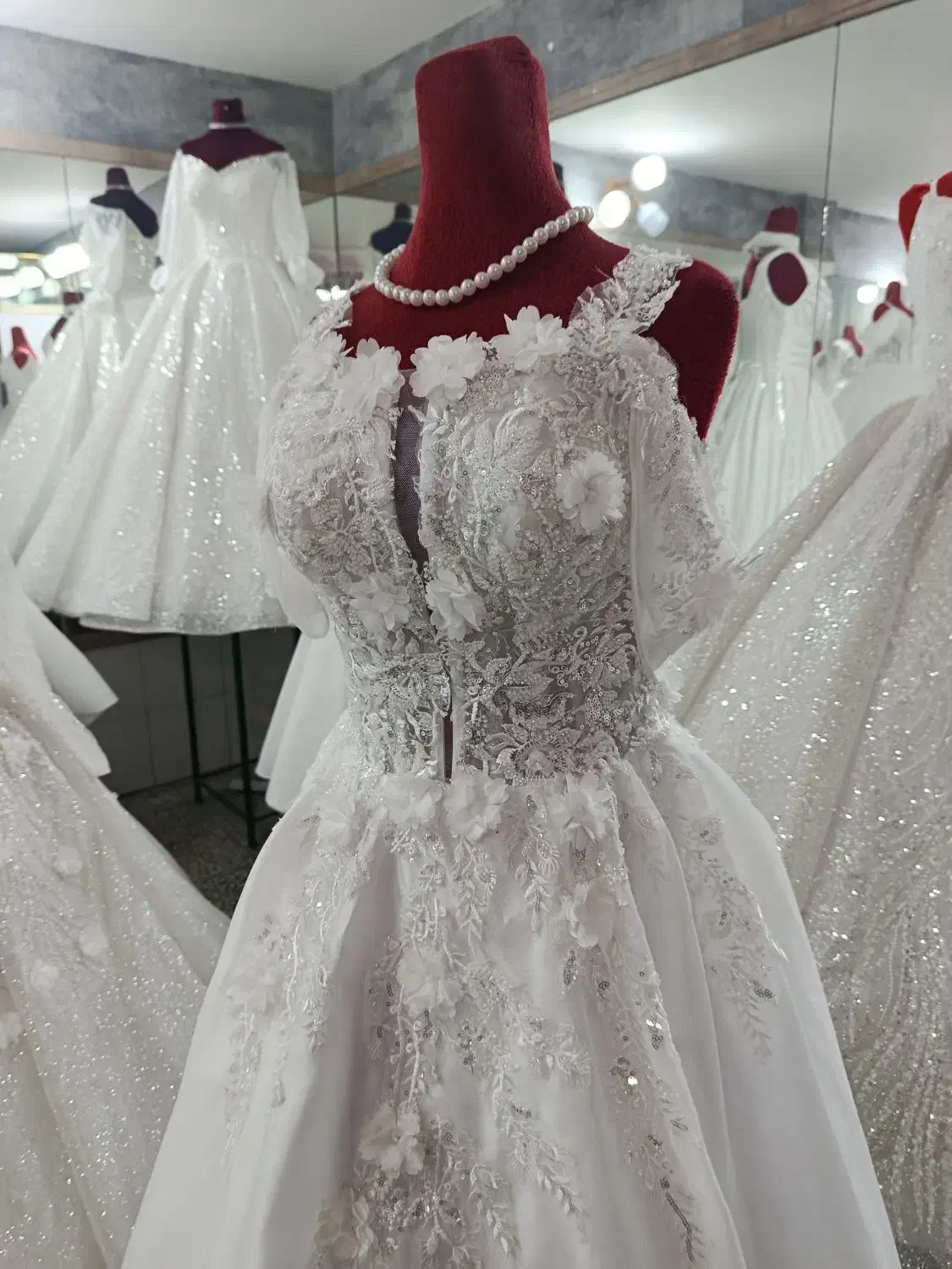 فروش فقط چهارتومن|لباس|ابریشم, |دیوار