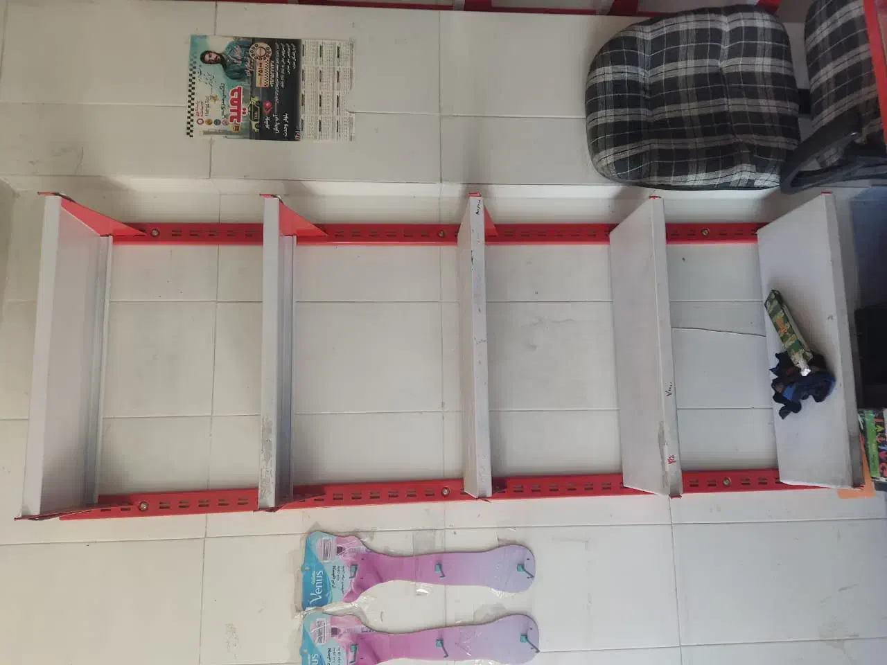 ویترین و قفسه در حد نو|فروشگاه و مغازه|آبپخش, |دیوار