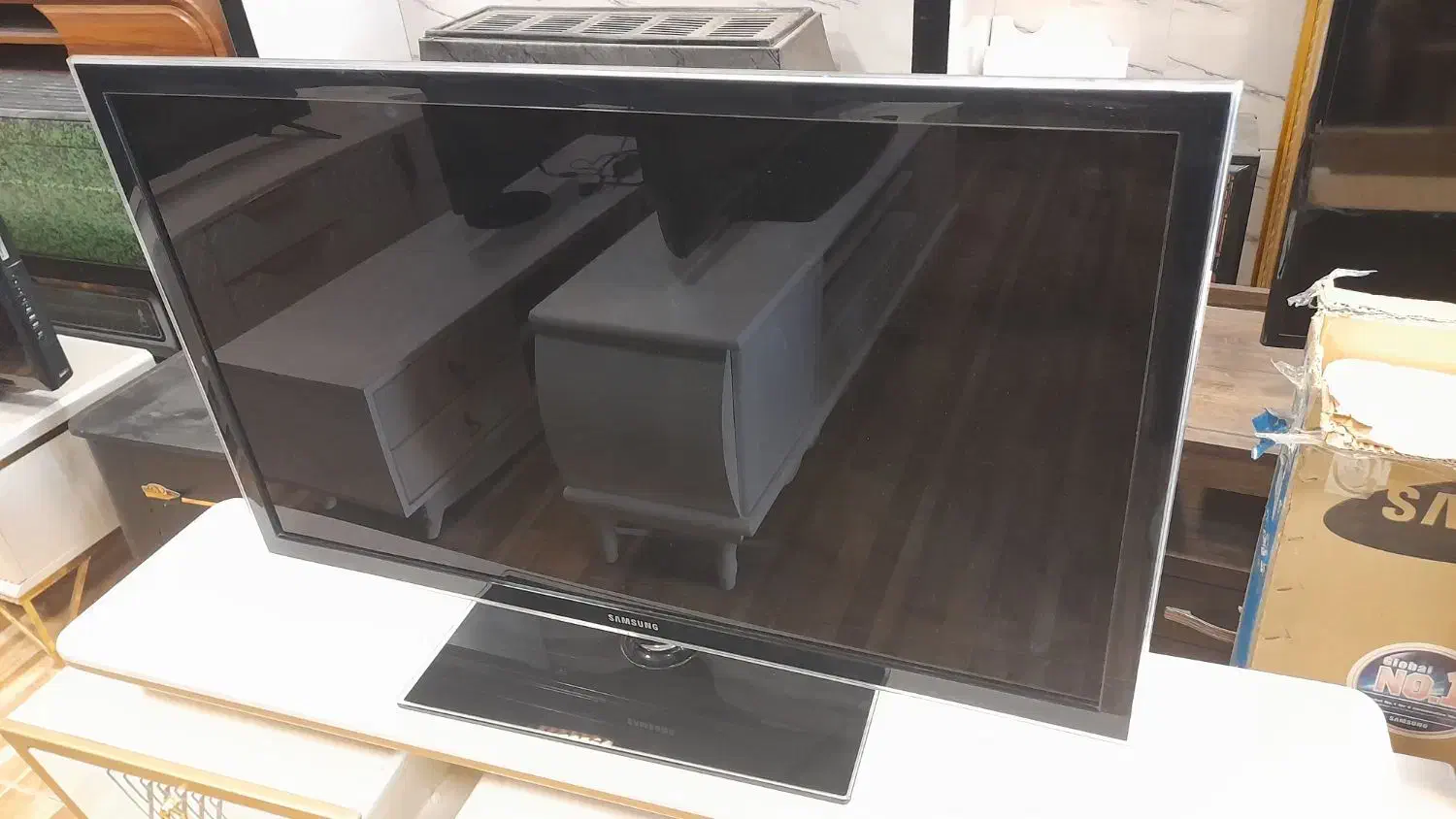 الیدی ۴۲ سامسونگ متصل به وایفای|تلویزیون و پروژکتور|تبریز, |دیوار