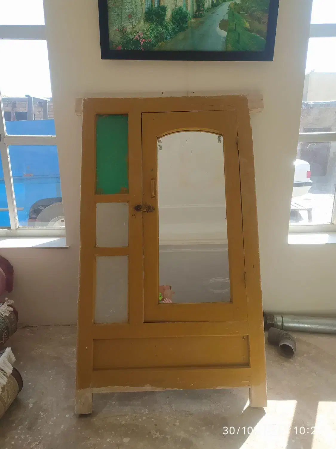 گنجه قدیمی|کتابخانه، شلف، قفسه‌های دیواری|بهار, |دیوار