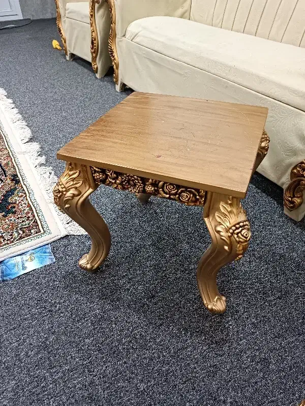 گل میز|مبلمان خانگی و میز عسلی|دوگنبدان, |دیوار