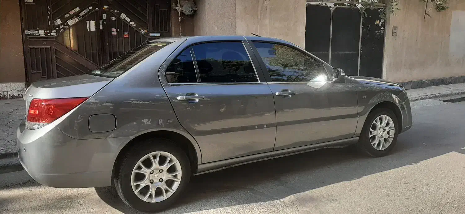 فروش فوری فوری .|خودرو سواری و وانت|مشهد, هنرستان|دیوار