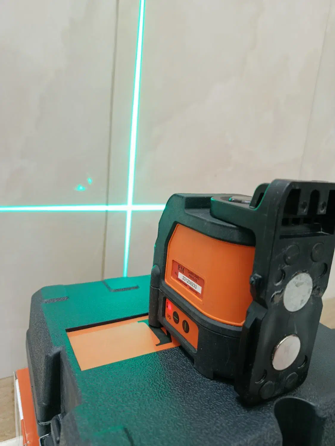 تراز لیزریP.M|ابزارآلات|خوانسار, |دیوار