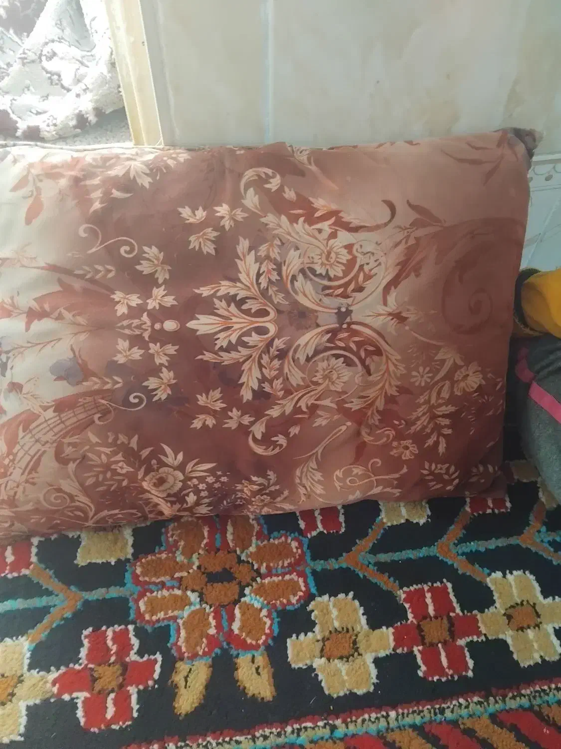 کوسن ۷ عدد|رختخواب، بالش، پتو|یاسوج, |دیوار