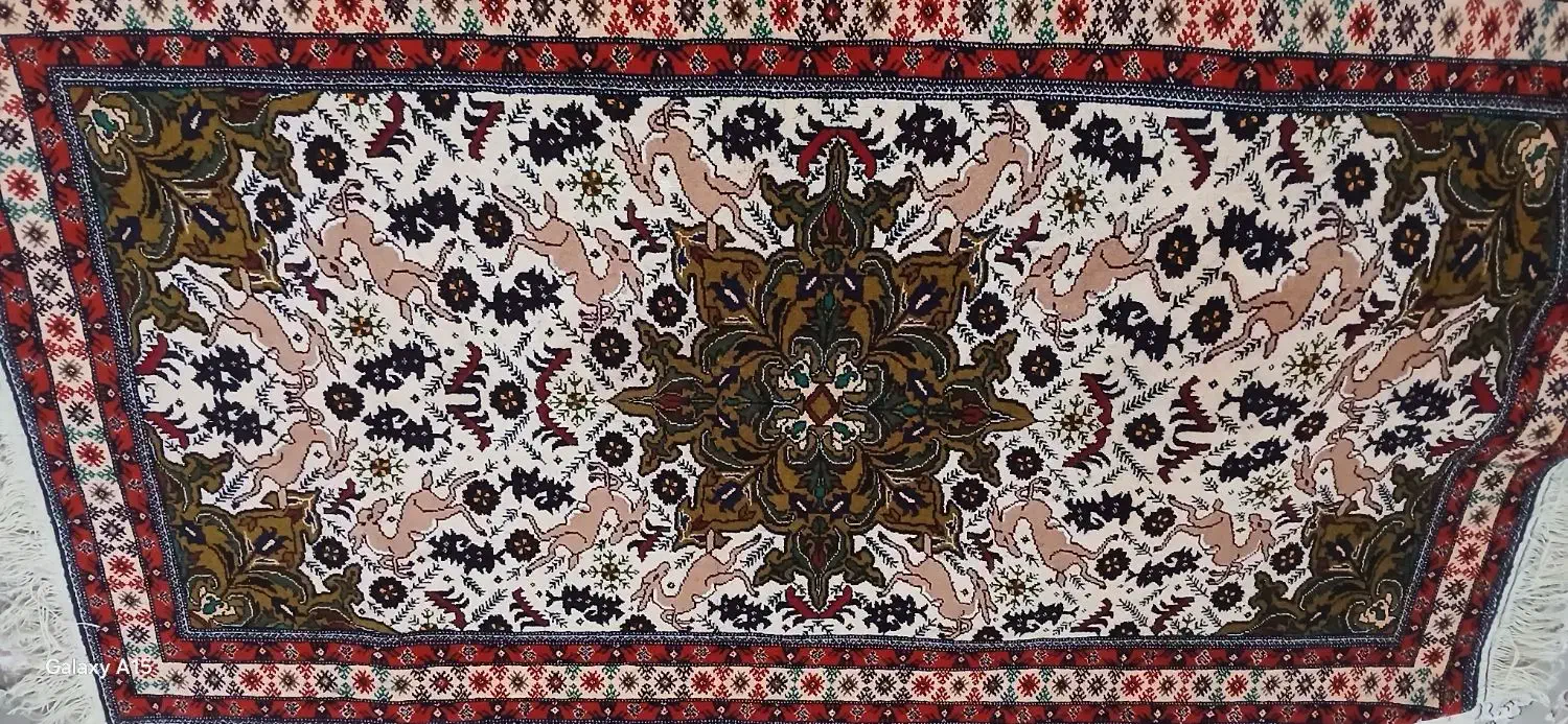 قالیچه بسیار شیک و مرغوب|فرش|تربت‌حیدریه, پایانه مسافربری تربت حیدریه|دیوار