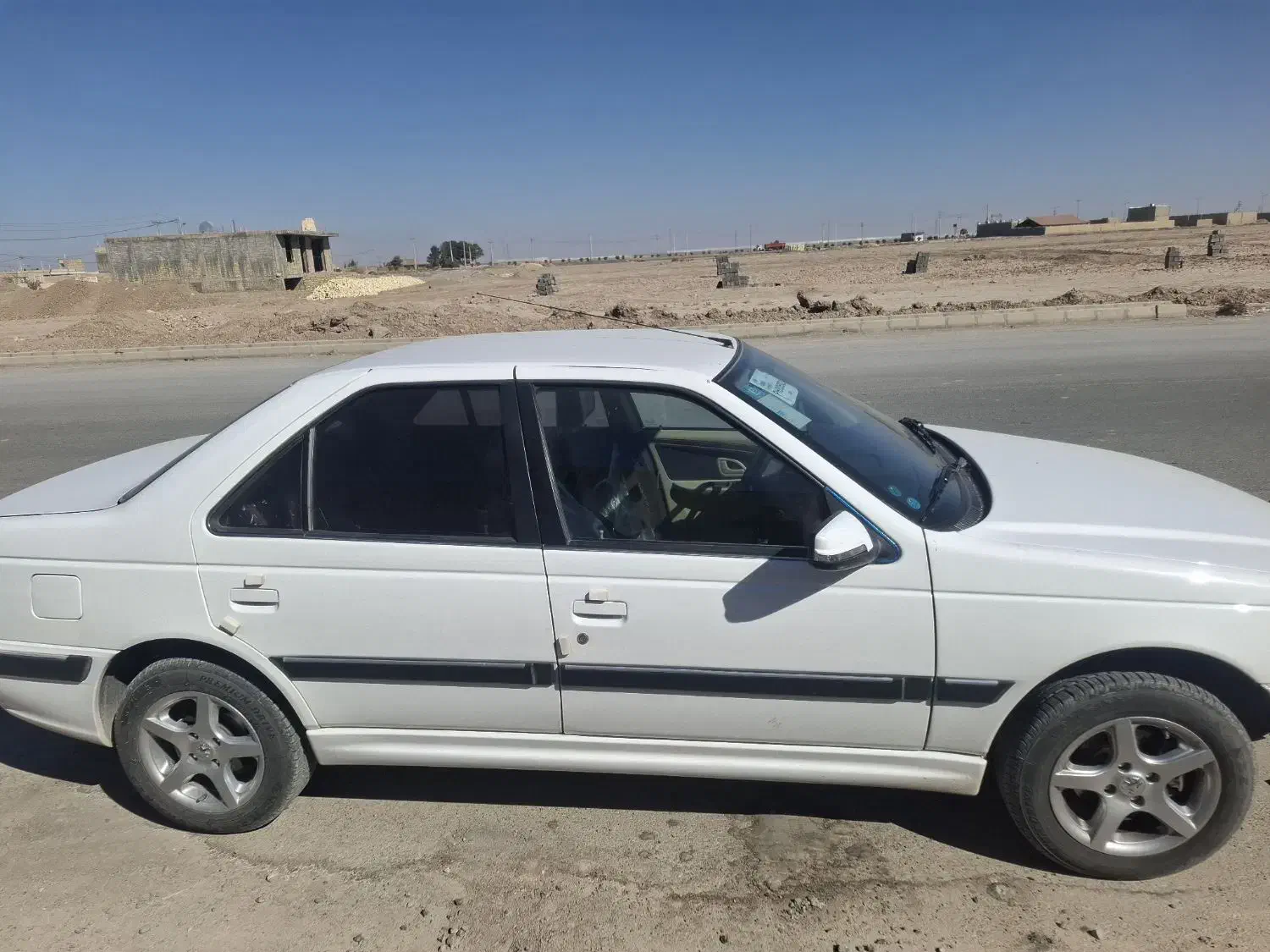 پژو پارس موتور جدید نیمه فول مدل 1402|خودرو سواری و وانت|خاتم, |دیوار