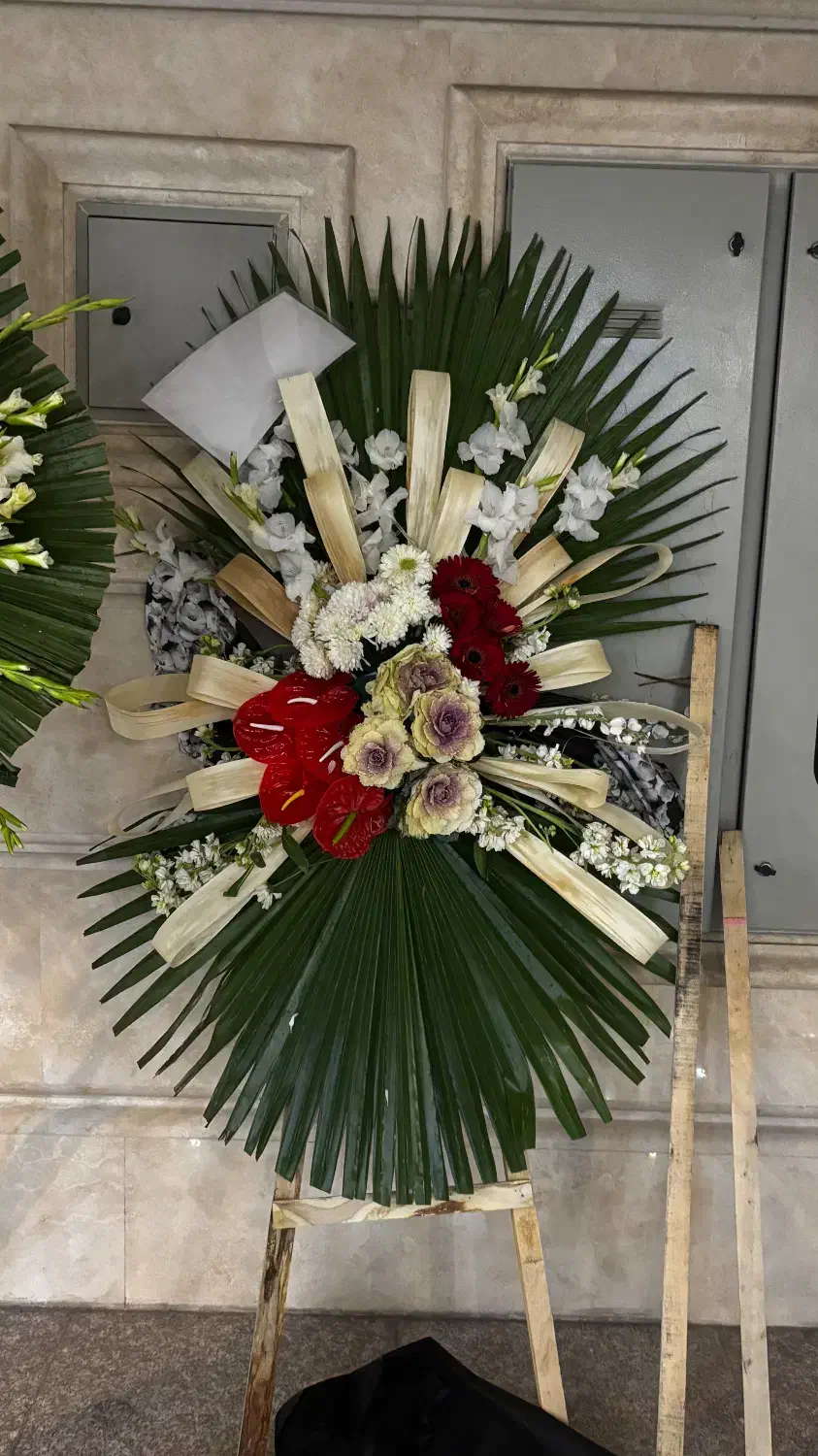 تاج گل دسته دوم|گل و گیاه طبیعی|تهران, امیریه|دیوار