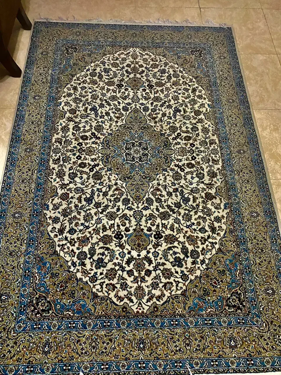 فرش ۴ متری کاملاً سالم بدون هیچ مشکلی|فرش|رشت, امین الضرب|دیوار