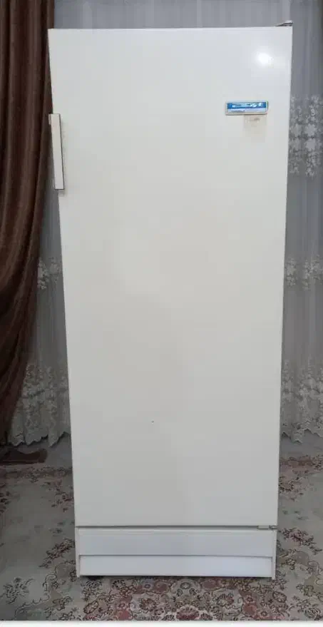 یخچال ارج.|یخچال و فریزر|کرج, مصباح|دیوار