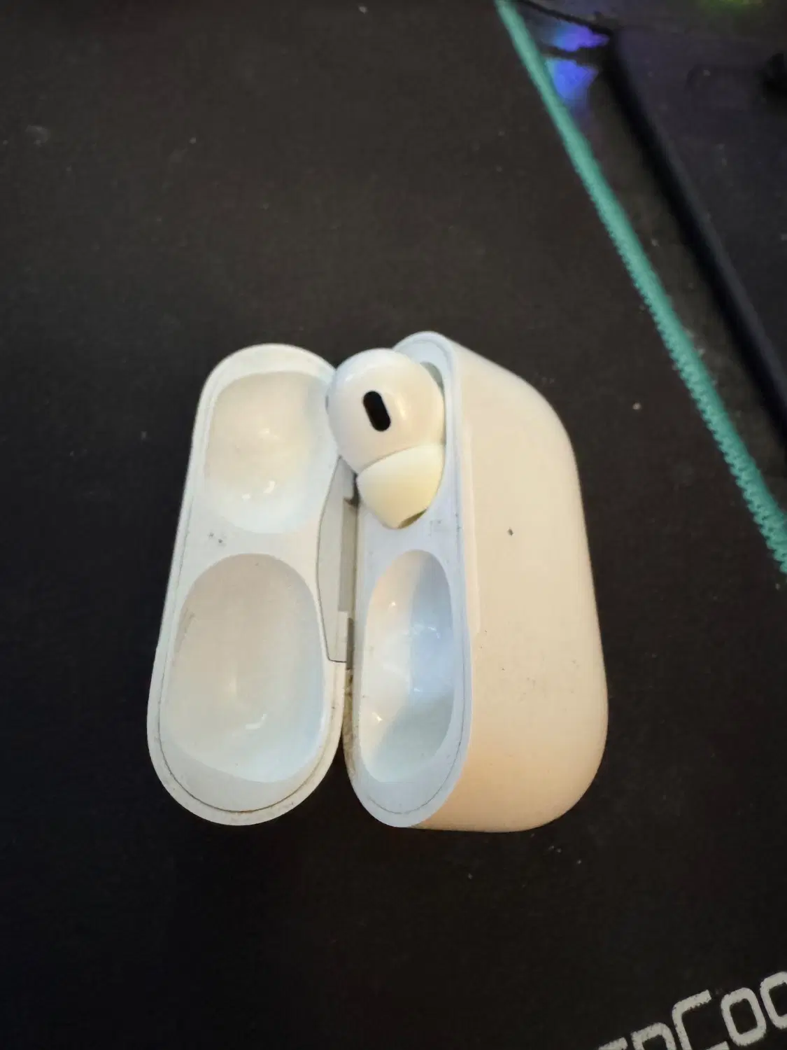 airpod pro 2 lightening|لوازم جانبی موبایل و تبلت|شیراز, معالی‌آباد|دیوار