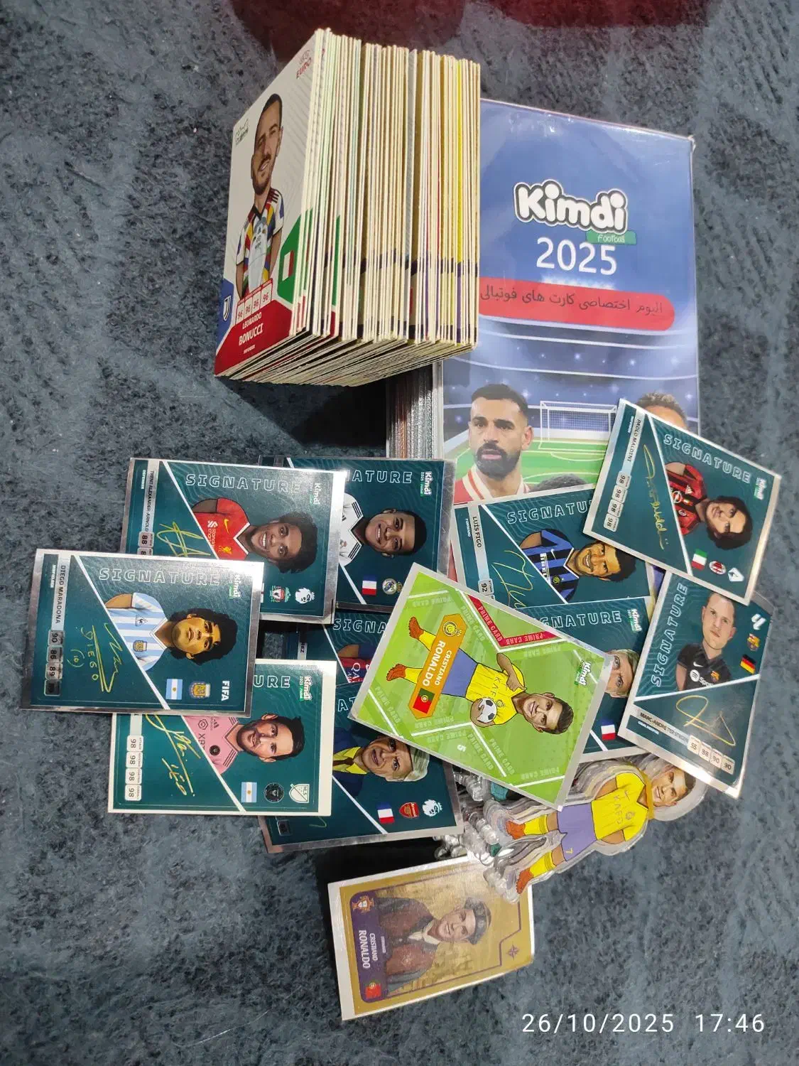 فروش ۱ آلبوم کامل و ۶۰ تا کارت و برچسب و مجسمه|اسباب‌‌بازی|تکاب, |دیوار