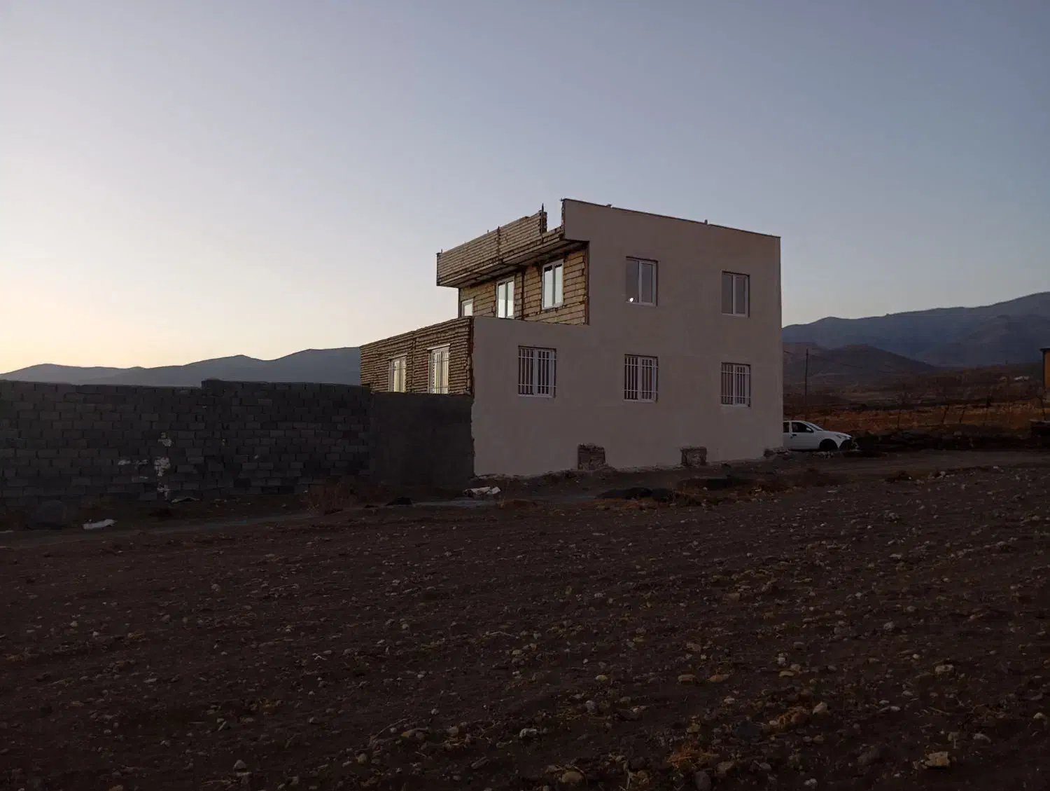 درب وپنجره یو پی وی سی|مصالح و تجهیزات ساختمان|ملایر, |دیوار