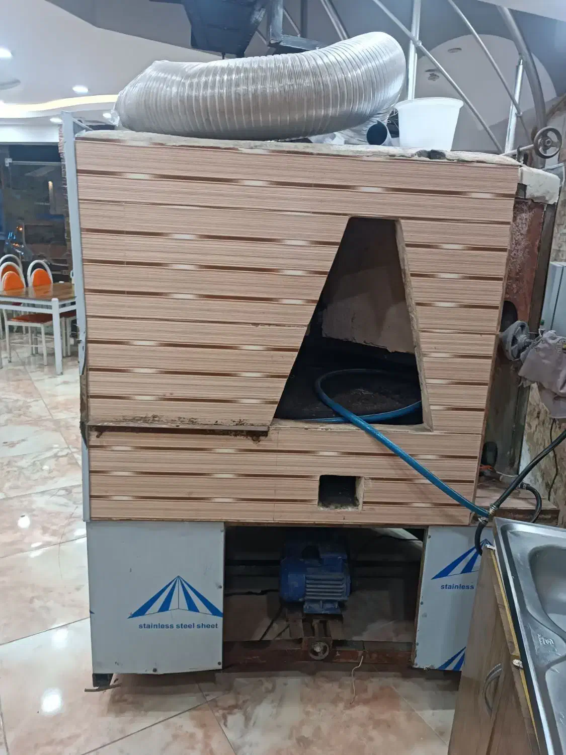 فروشی فوری|کافی‌شاپ و رستوران|بندر انزلی, استادیوم|دیوار