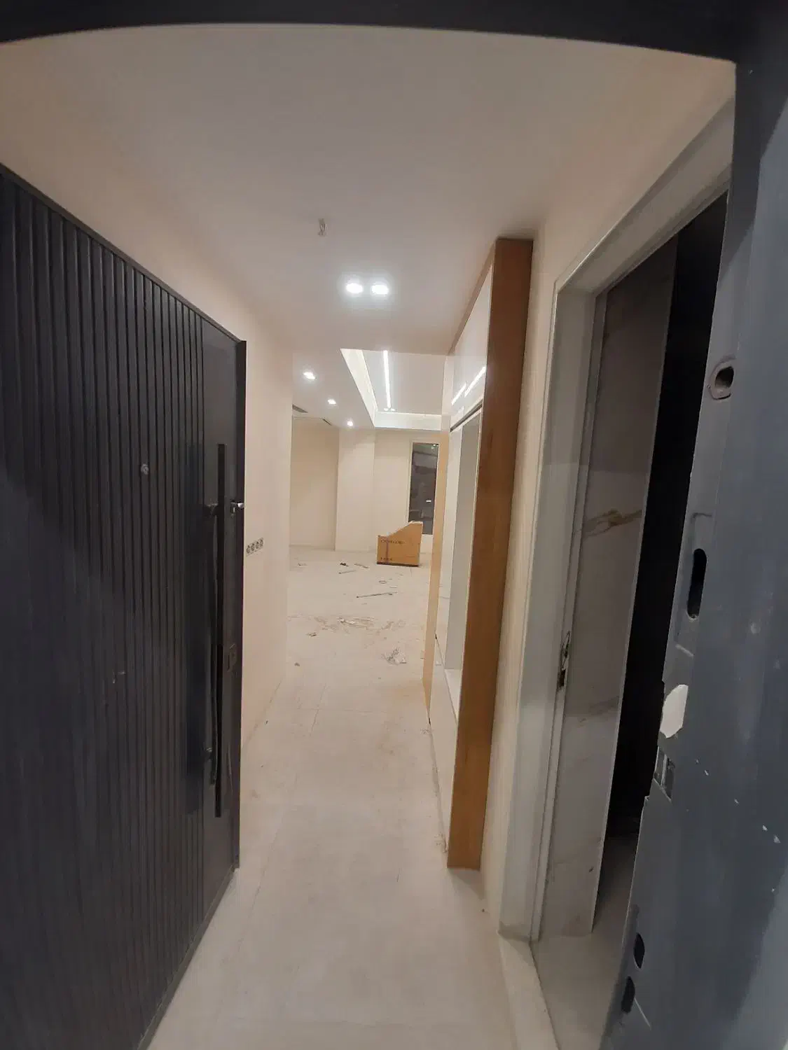 ۸۱مترنوسازکلید نخورده ط ۶ خ پیروزی بلوار نیکنام