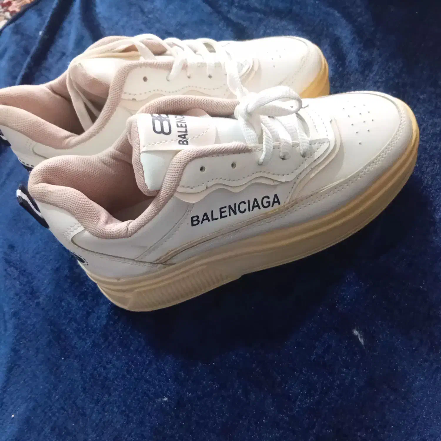 کفش اسپرت|کیف، کفش، کمربند|مشهد, طبرسی شمالی|دیوار