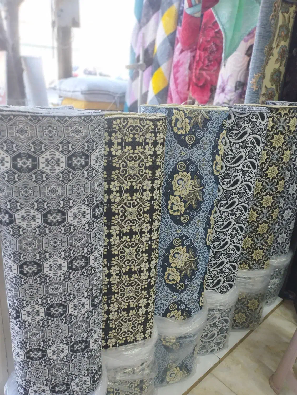 پارچه زیرسفره و پارچه رویه تشک در رنگهای متنوع|روفرشی|کرمانشاه, |دیوار