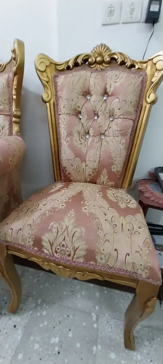 مبل سلطنتی ۹ نفره|مبلمان خانگی و میز عسلی|کاشان, میدان کهنه|دیوار