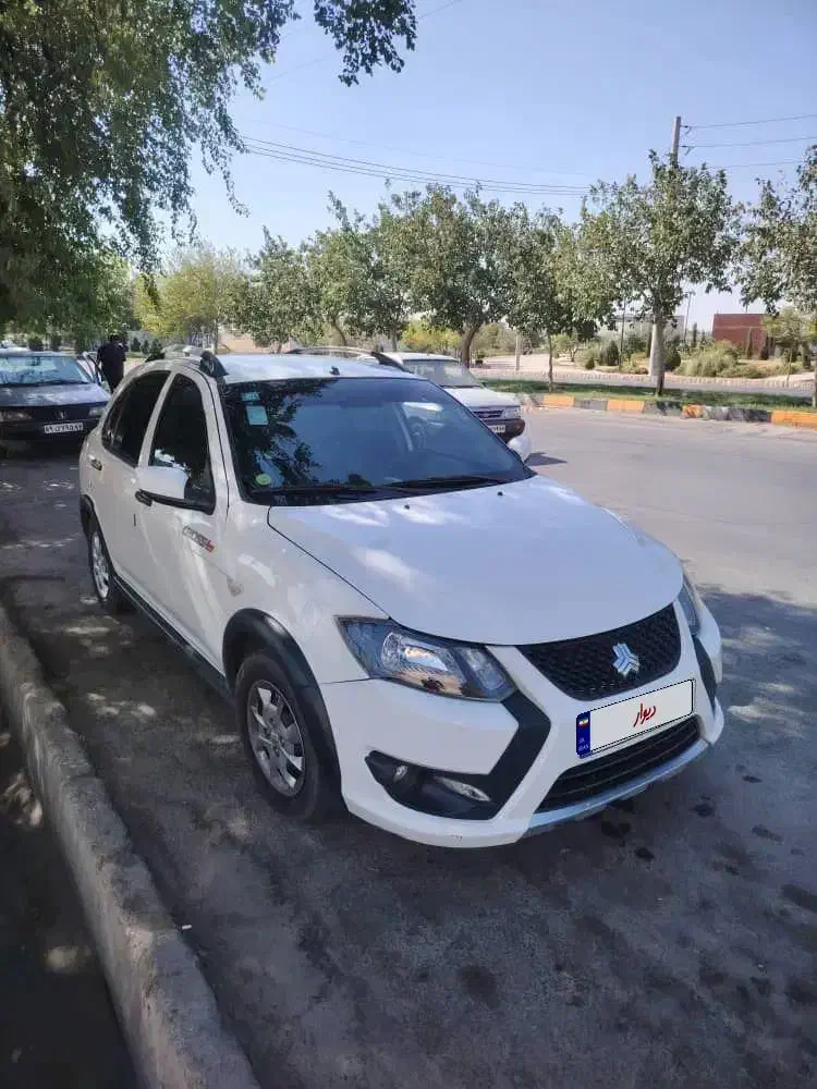 کوییک S 1402|خودرو سواری و وانت|شیراز, لب آب|دیوار