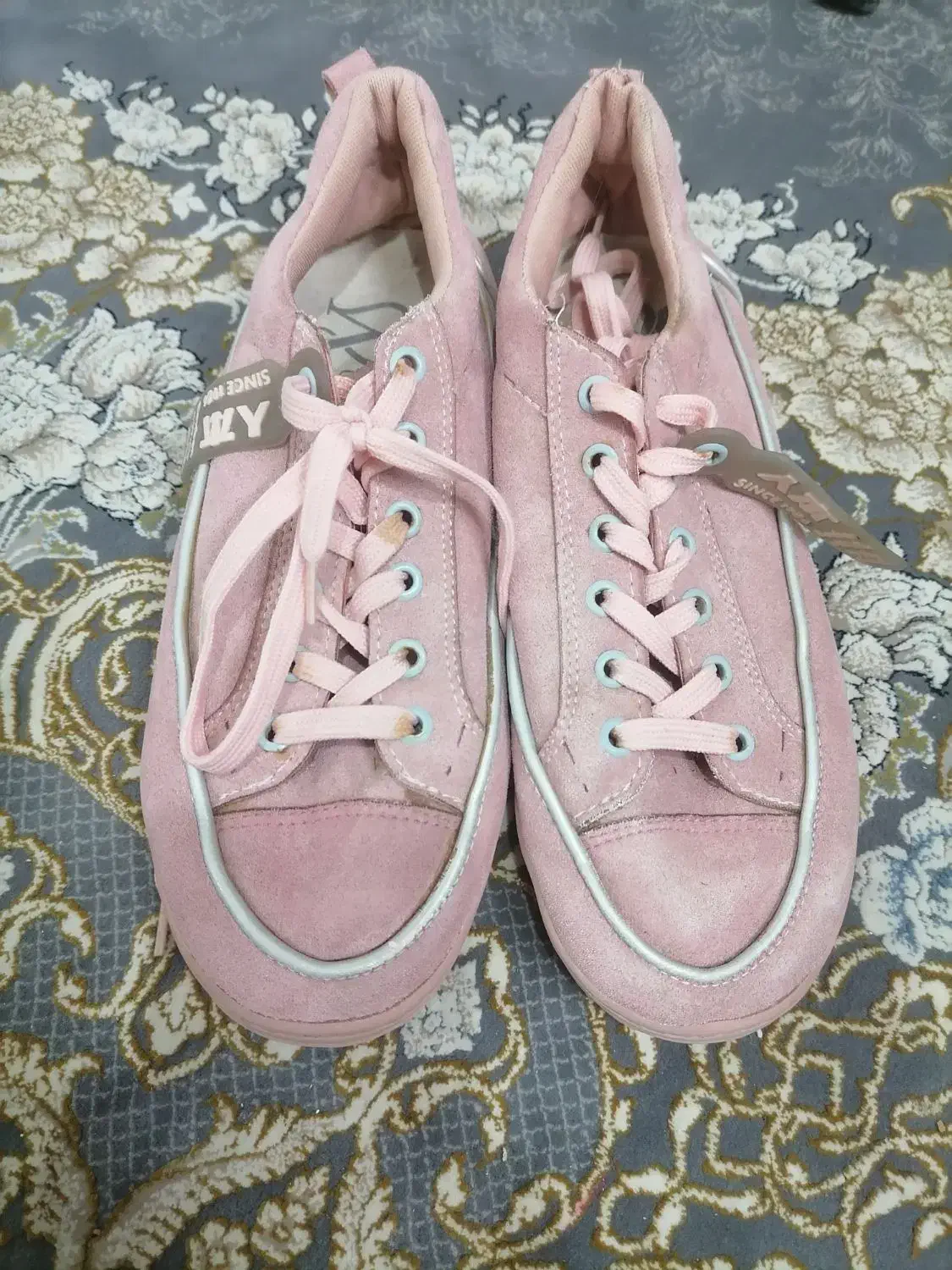 کالج زنانه|کیف، کفش، کمربند|قم, حکمت شمالی|دیوار