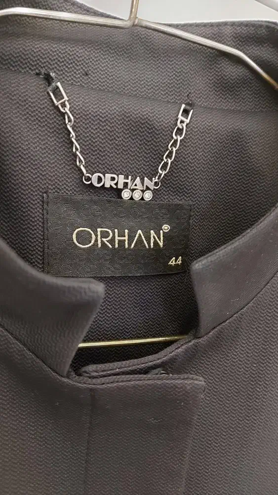 پالتو|لباس|اردبیل, |دیوار