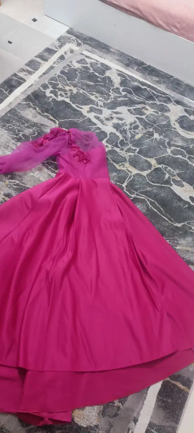 سایز ۳۶و۳۸سایز میشه|لباس|نیشابور, بزرگمهر|دیوار