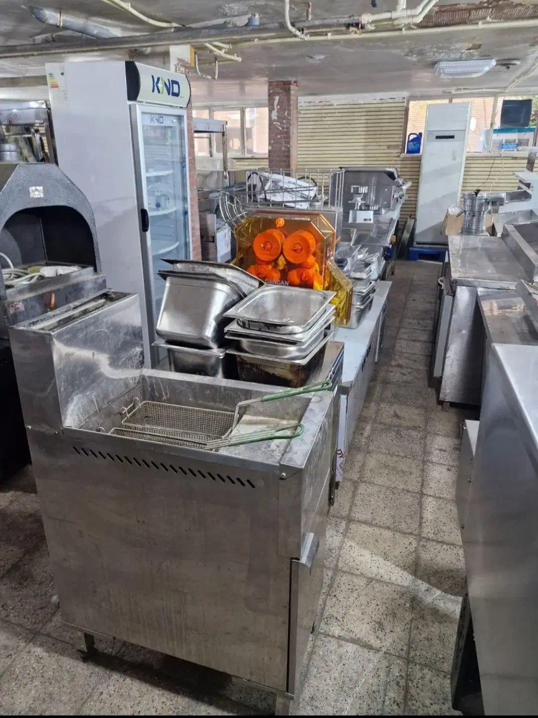 (خریدار)لوازم رستوران یخچال چرخ گوشت هیتر سرخکن|کافی‌شاپ و رستوران|تهران, تهرانسر غربی|دیوار