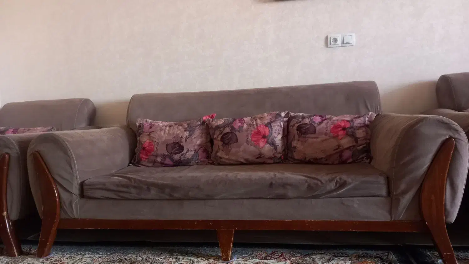 مبل 7 نفره|مبلمان خانگی و میز عسلی|هشتگرد, مدرس|دیوار