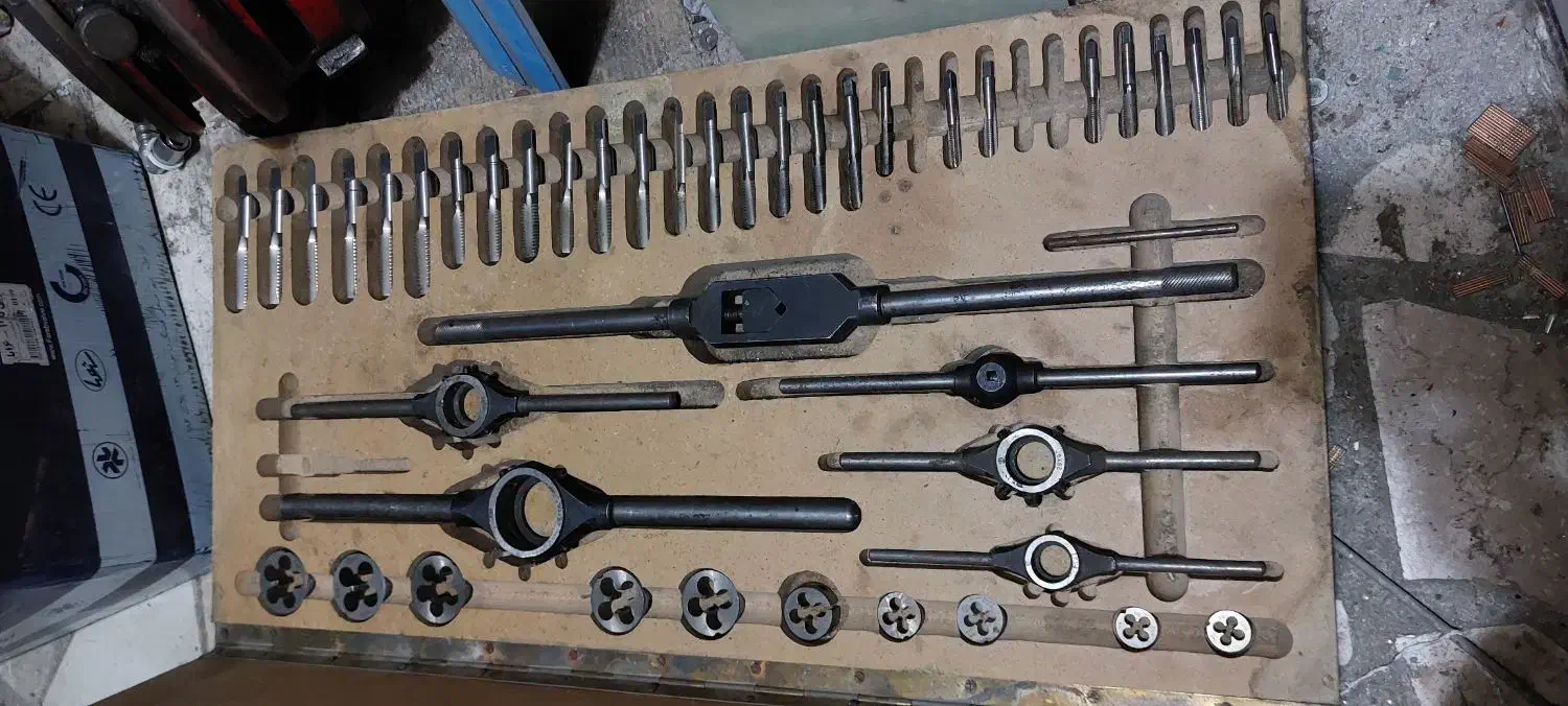 قلاویز|ابزارآلات|تهران, شمشیری|دیوار